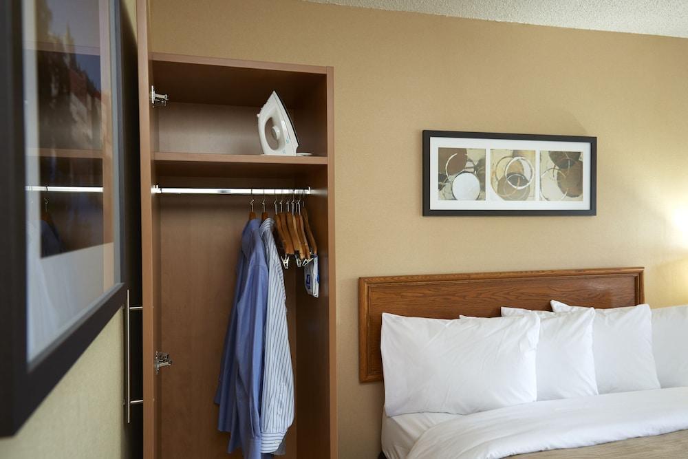 Comfort Inn Brantford Bagian luar foto