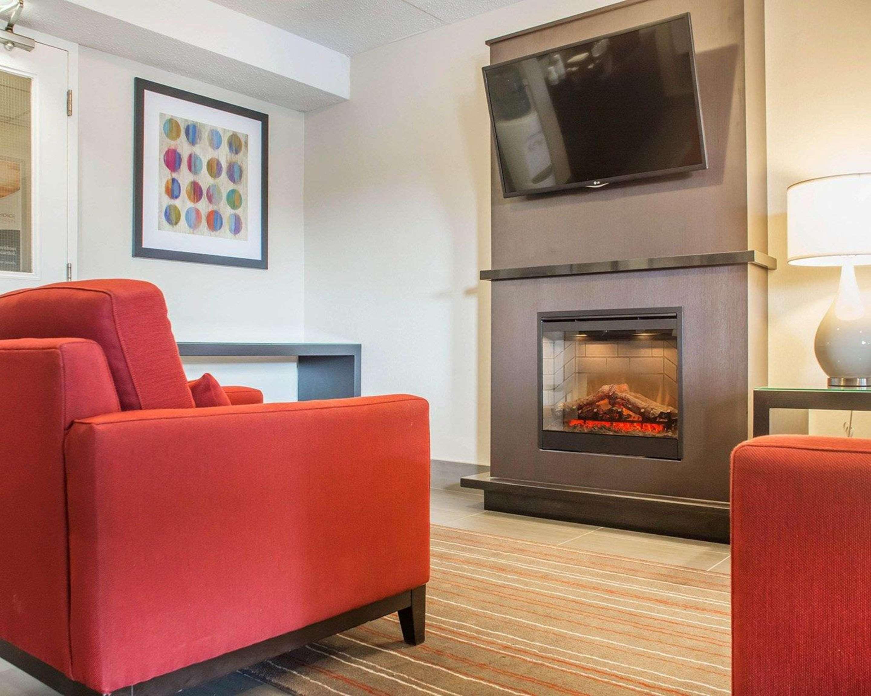 Comfort Inn Brantford Bagian luar foto