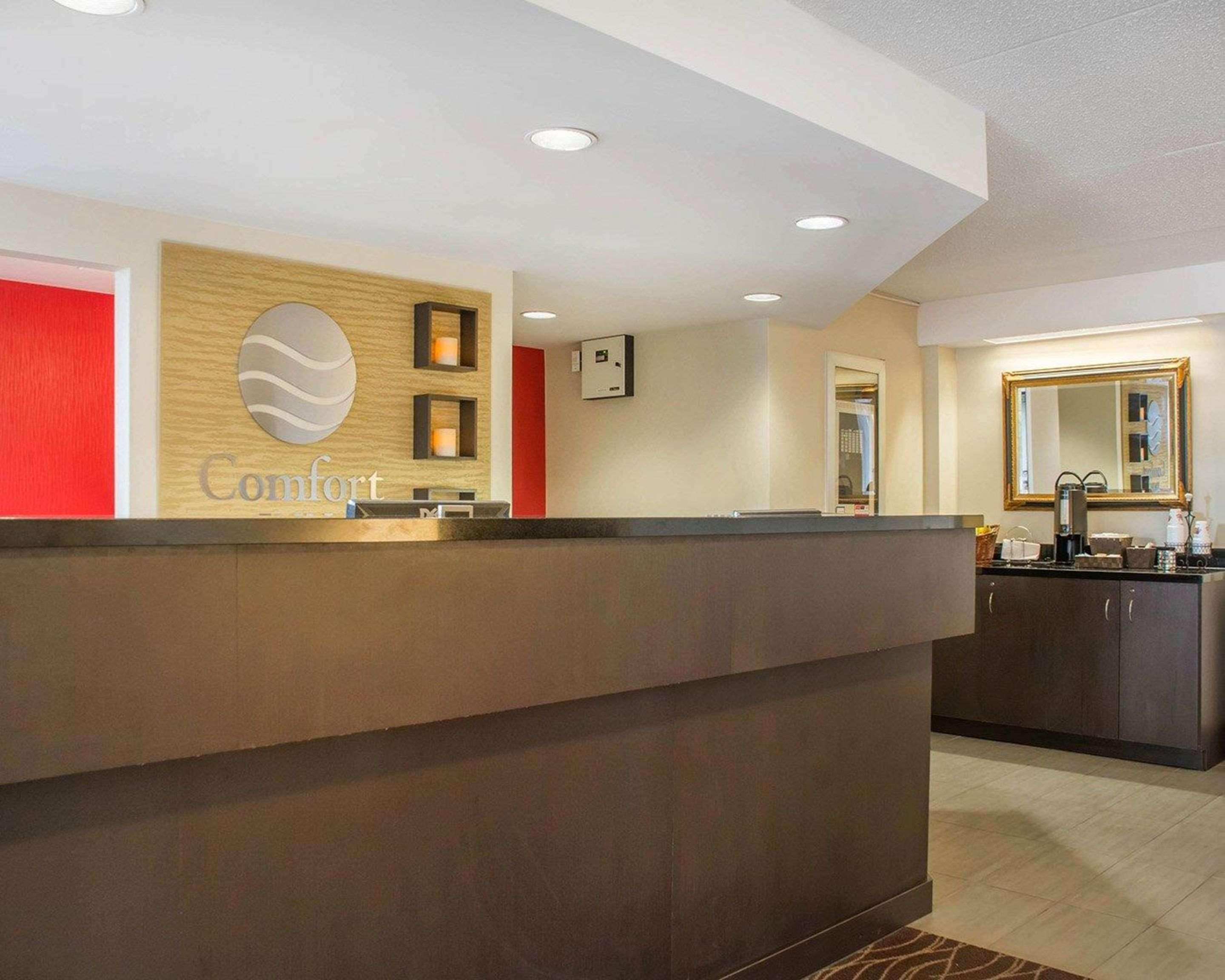 Comfort Inn Brantford Bagian luar foto