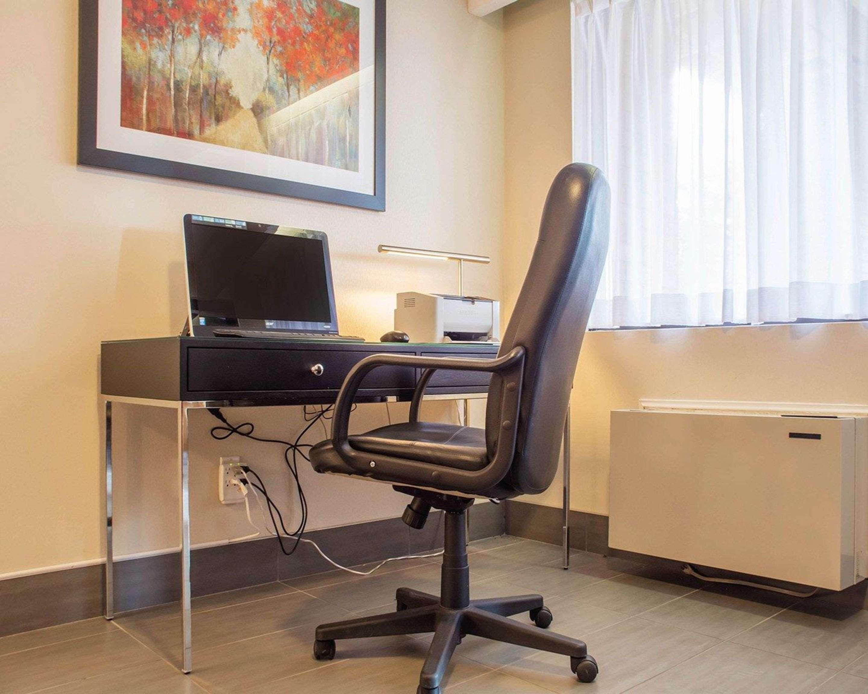 Comfort Inn Brantford Bagian luar foto