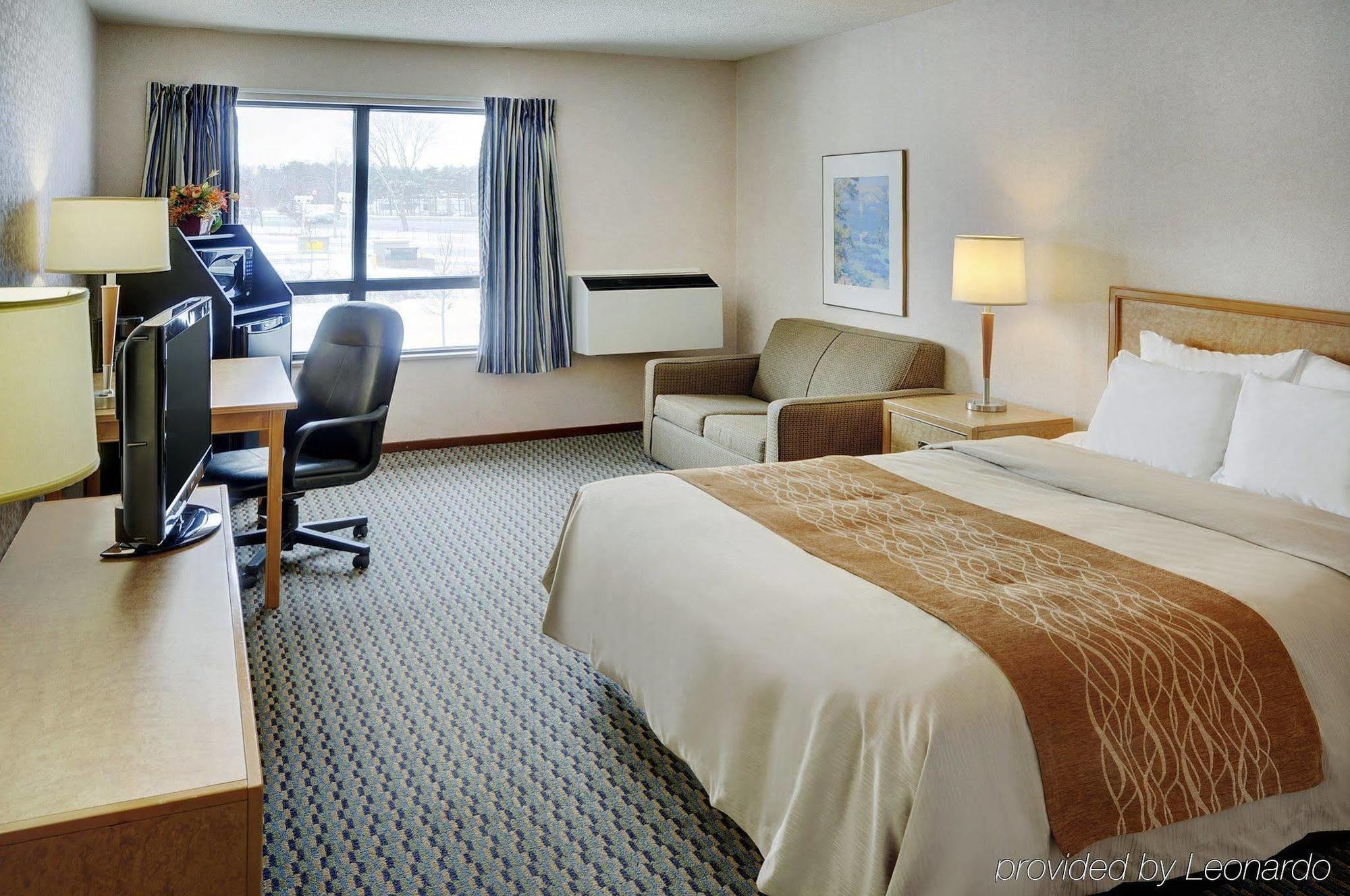 Comfort Inn Brantford Bagian luar foto