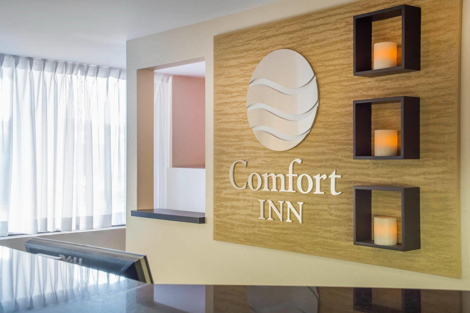 Comfort Inn Brantford Bagian luar foto