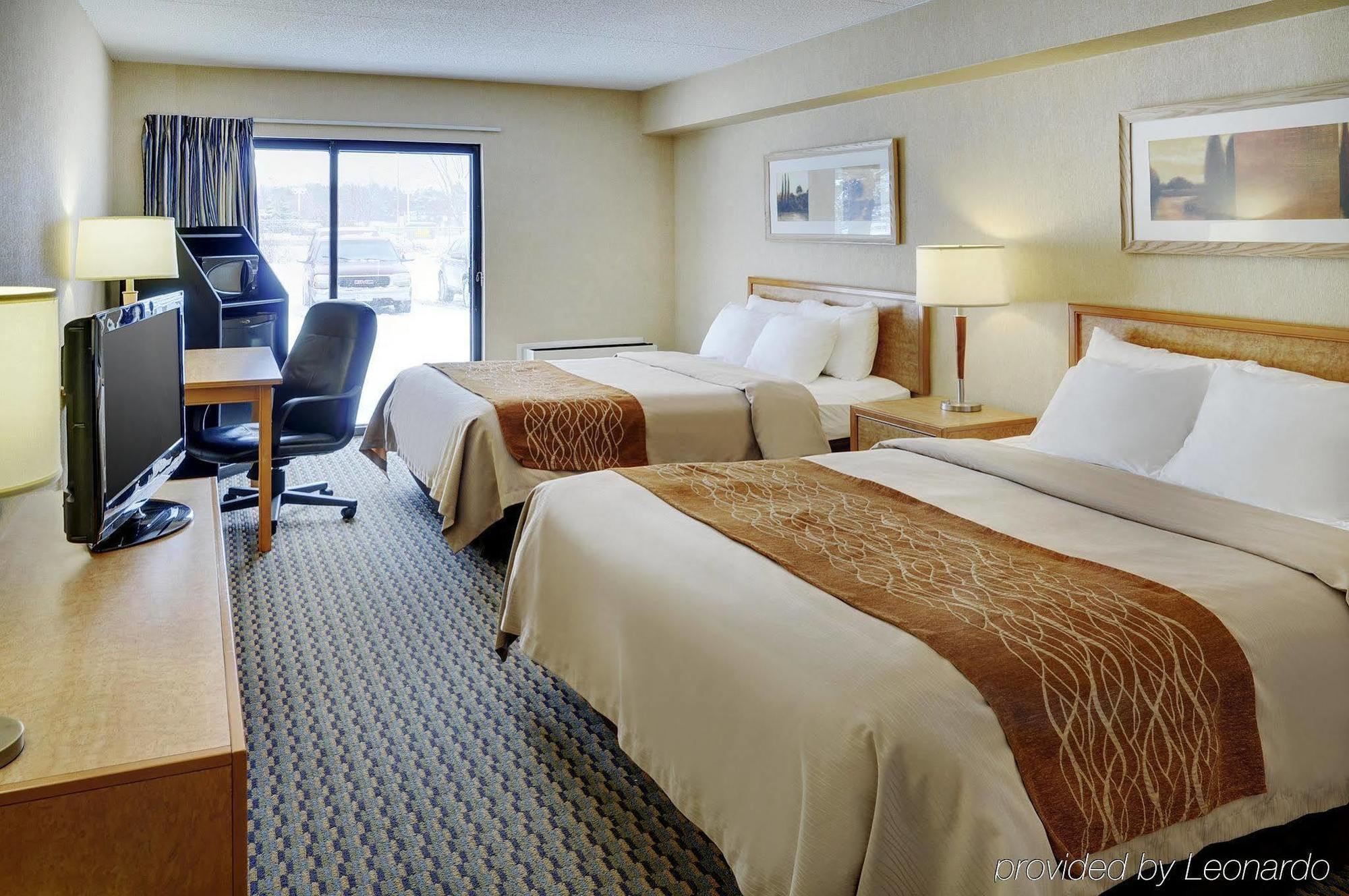 Comfort Inn Brantford Bagian luar foto