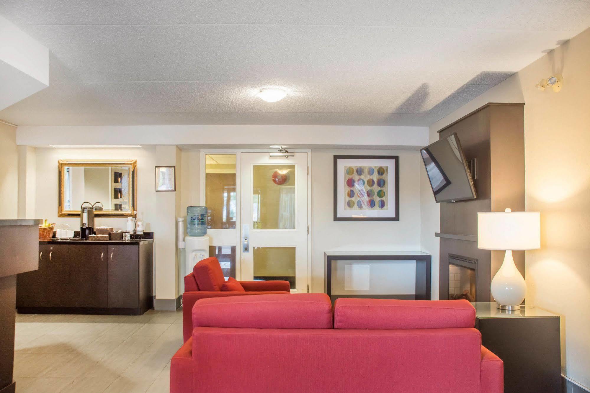 Comfort Inn Brantford Bagian luar foto